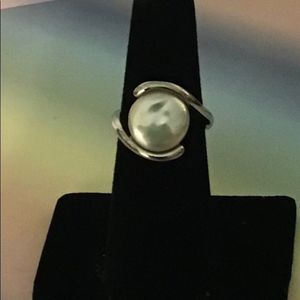 Sterling‎ Silver Coin Pearl Ring Size 6